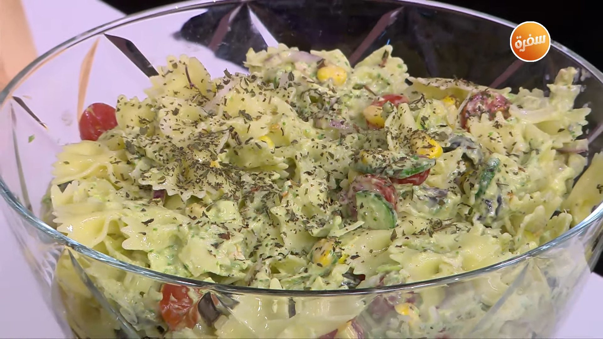 سلطة مكرونة