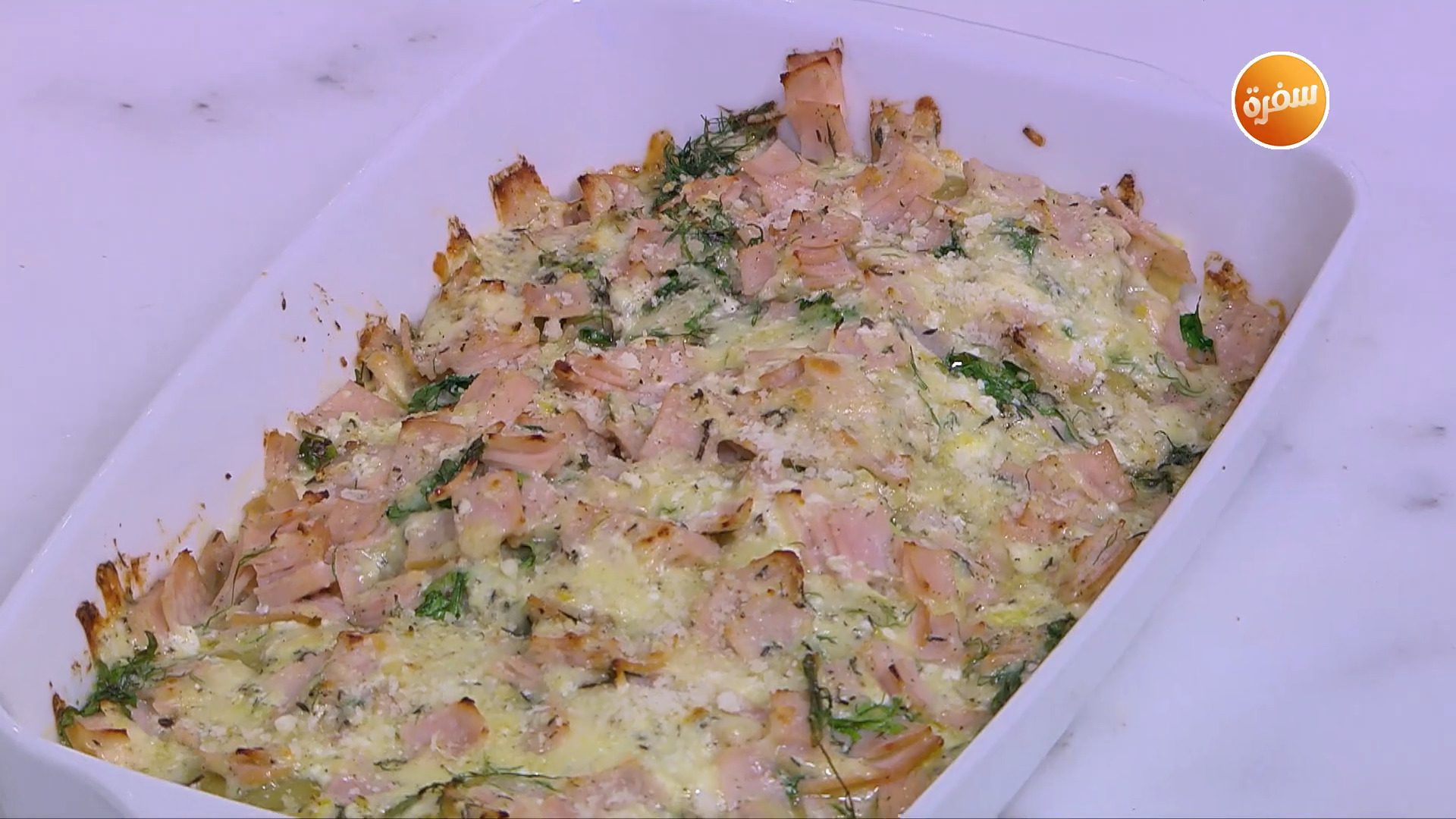مكرونة بحشوة الجبن والتركي والصوص