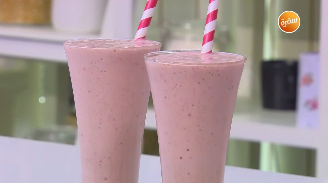 عصير فواكة بالآيس كريم