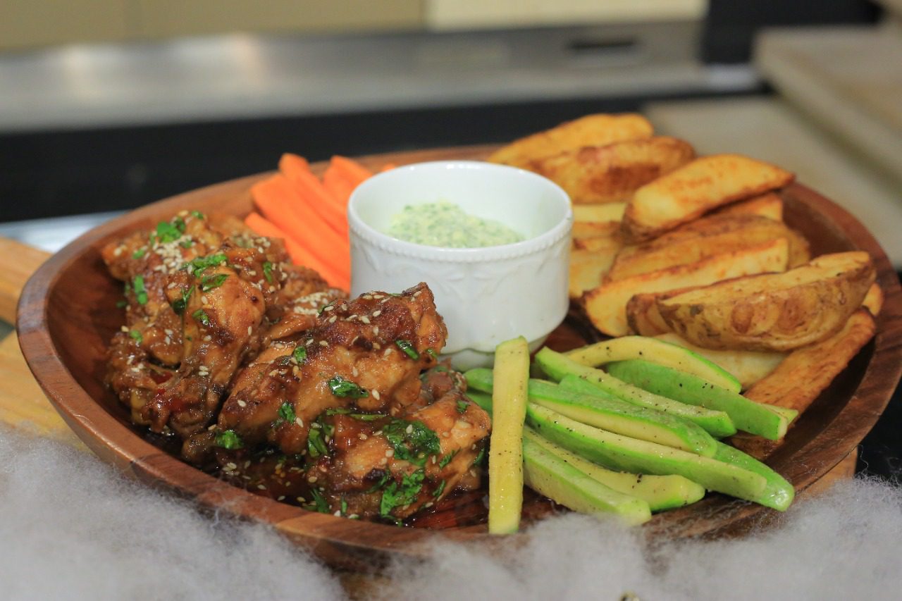 أجنحة دجاج بصوص سويت آند تشيلي