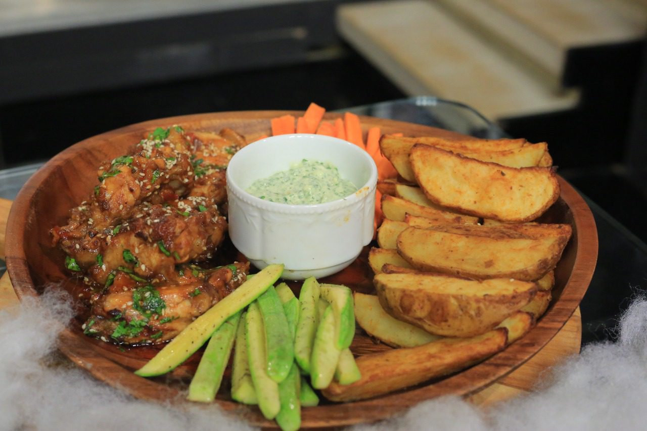 بطاطس وديجز بتوابل الكاجون