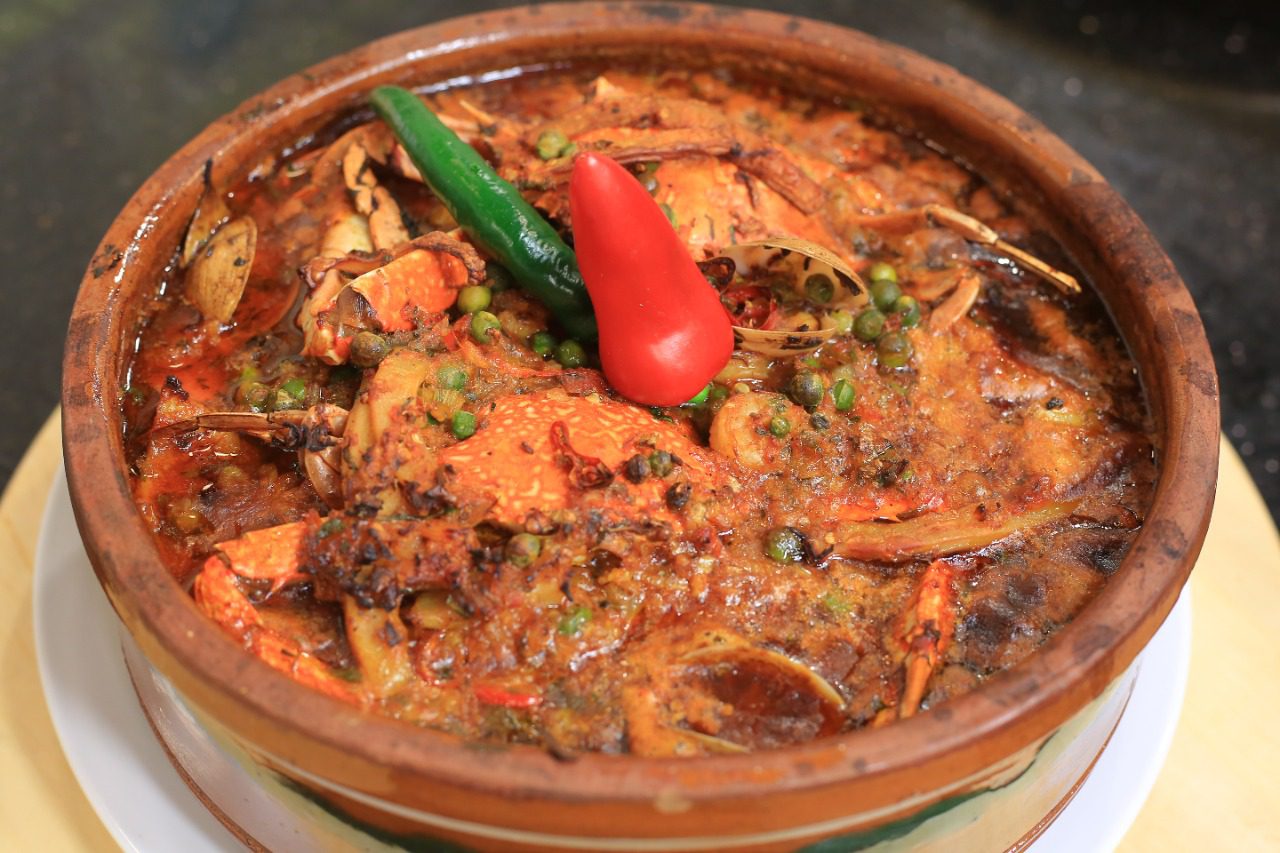 طاجن فواكه البحر