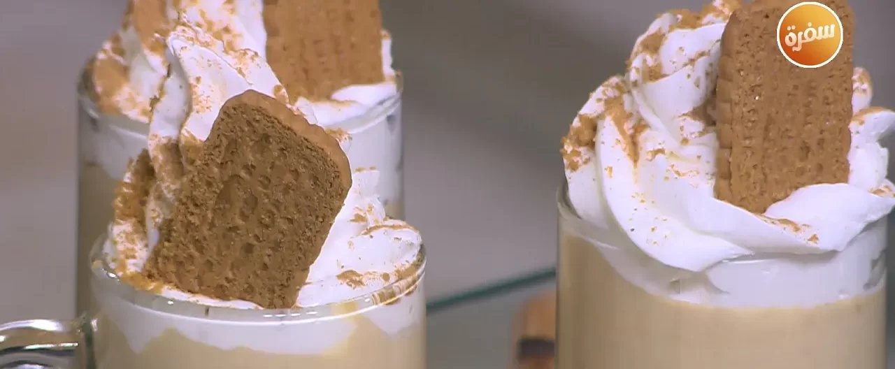 مشروب بسكويت القرفة الساخنة