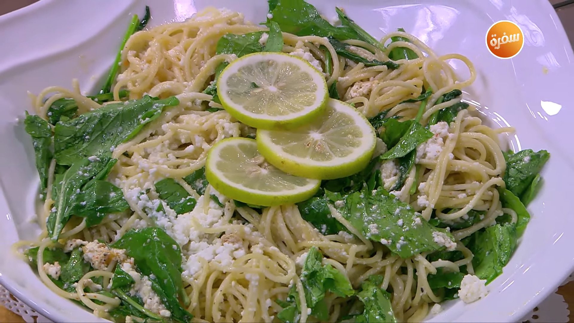 مكرونة بالريكوتا والليمون