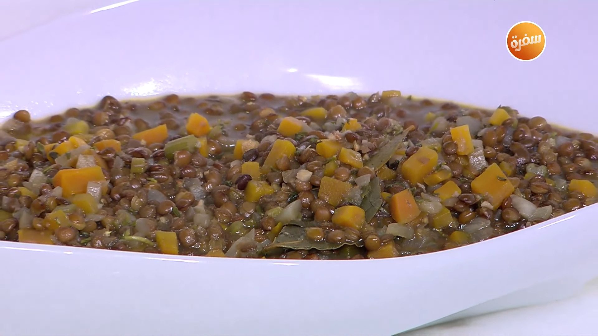 عدس بالطهي البطيء