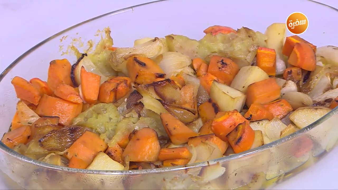 جذور الخضراوات بالطهي البطيء