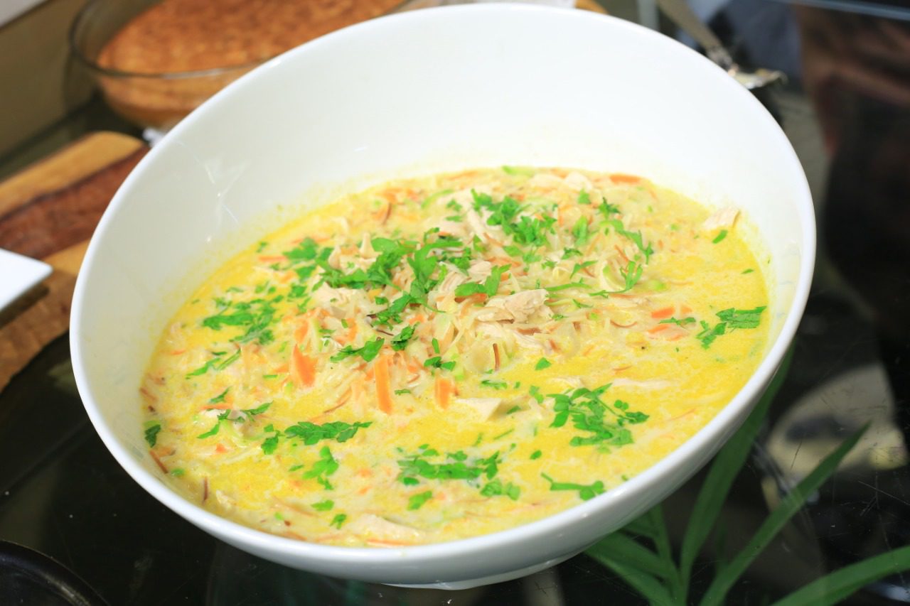 شوربة دجاج بالشعرية
