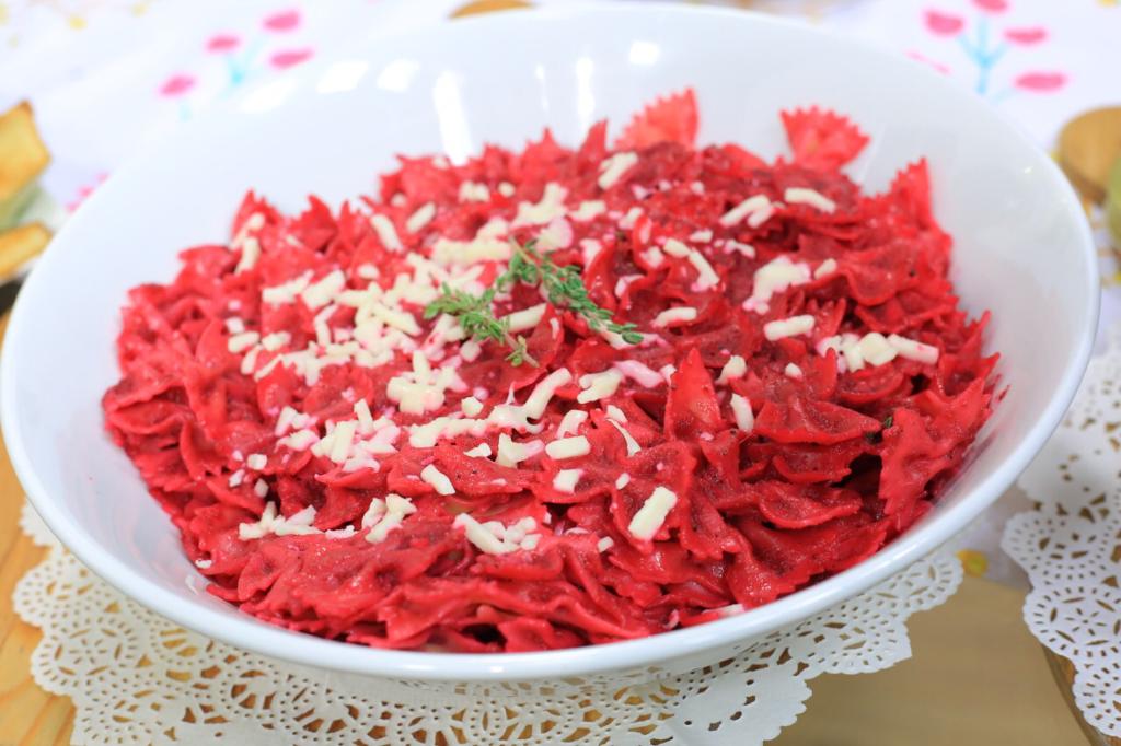 مكرونة بصوص البنجر