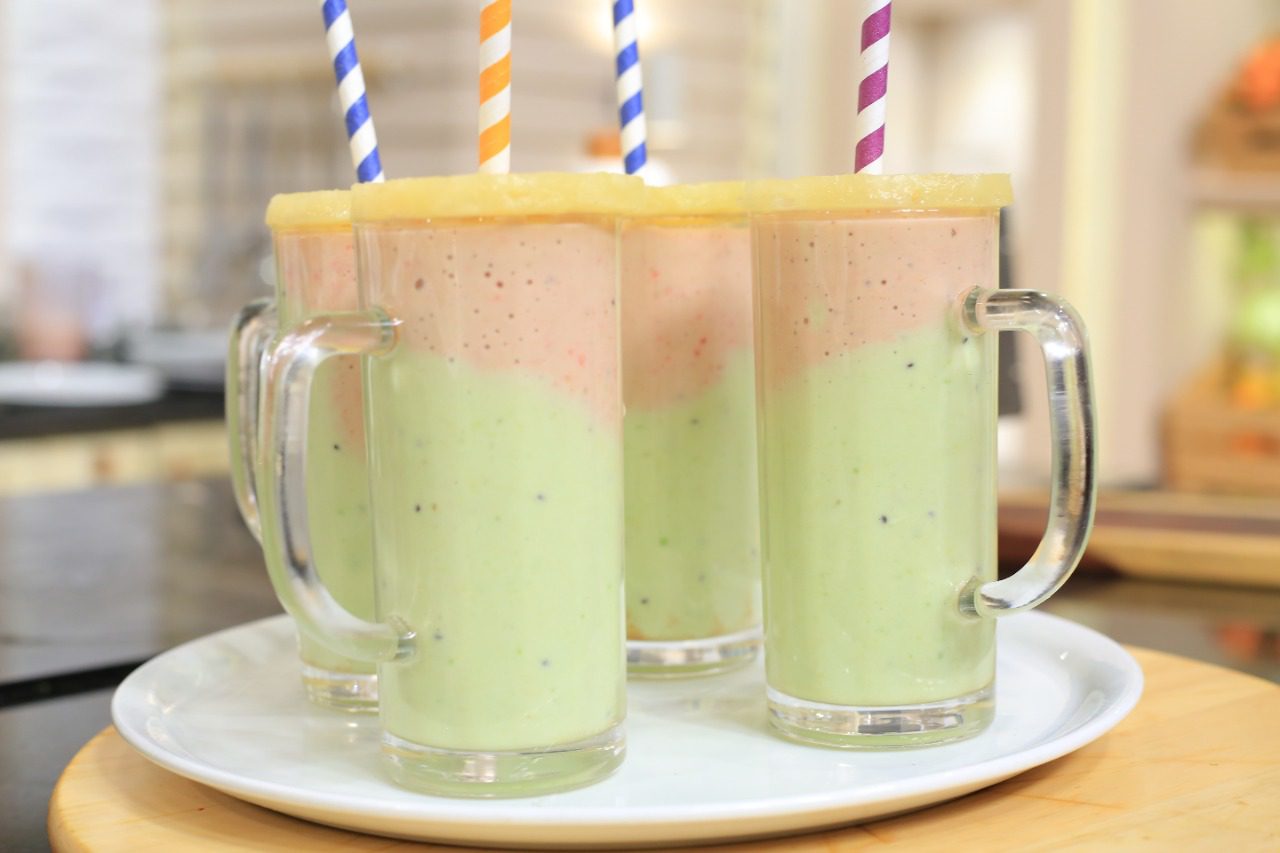 كوكتيل الفراولة بالأناناس