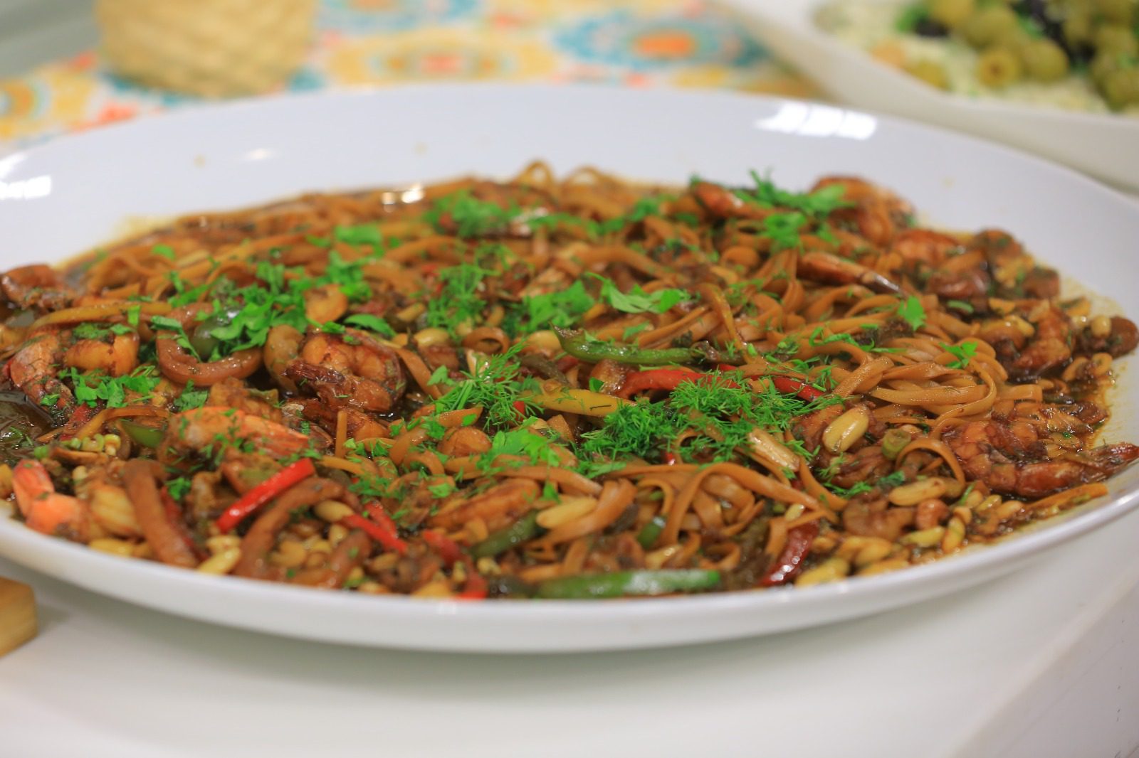 نودلز بالجمبري والكاليماري