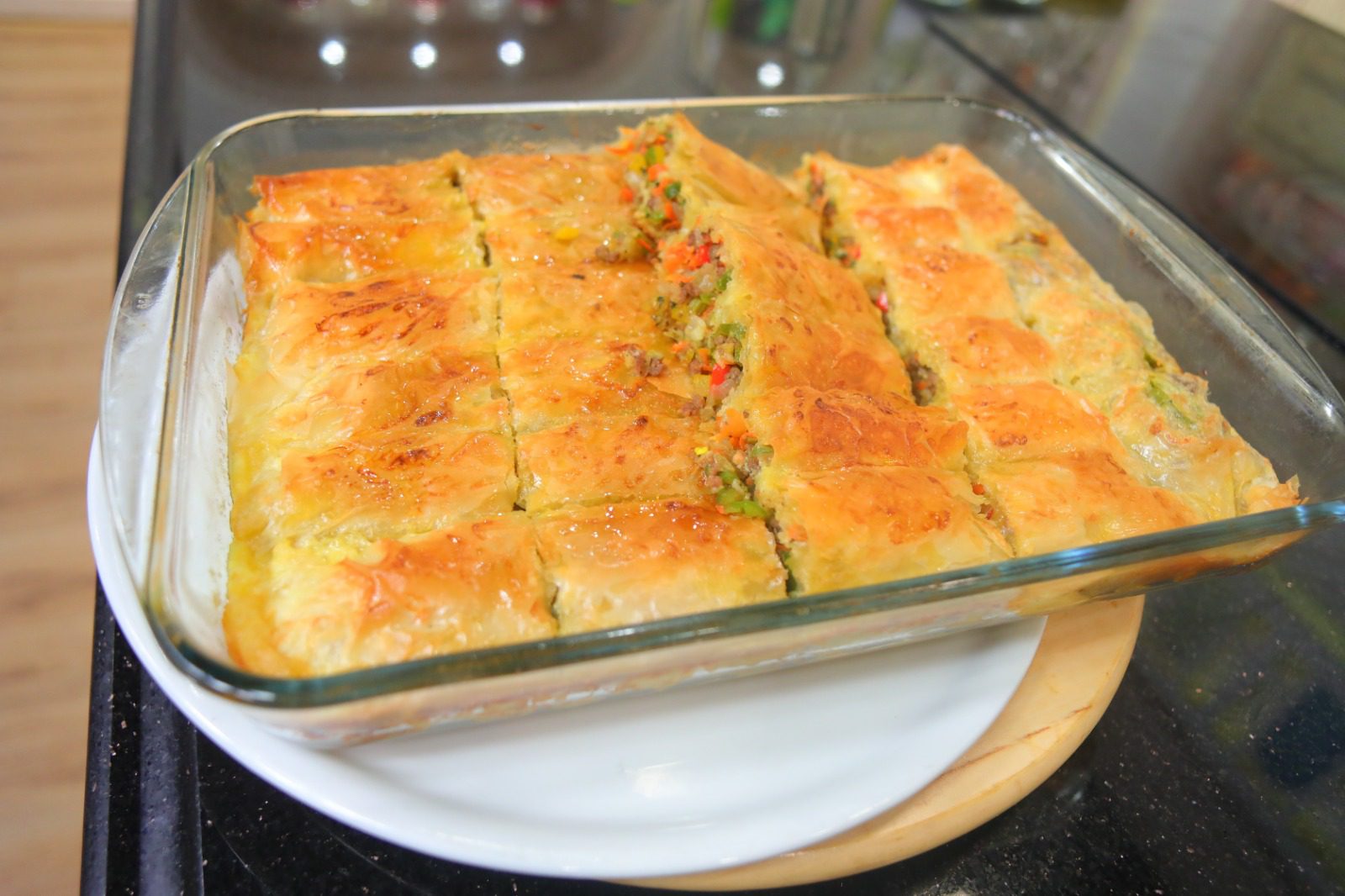 رول الجلاش باللحمة والهالوبينو