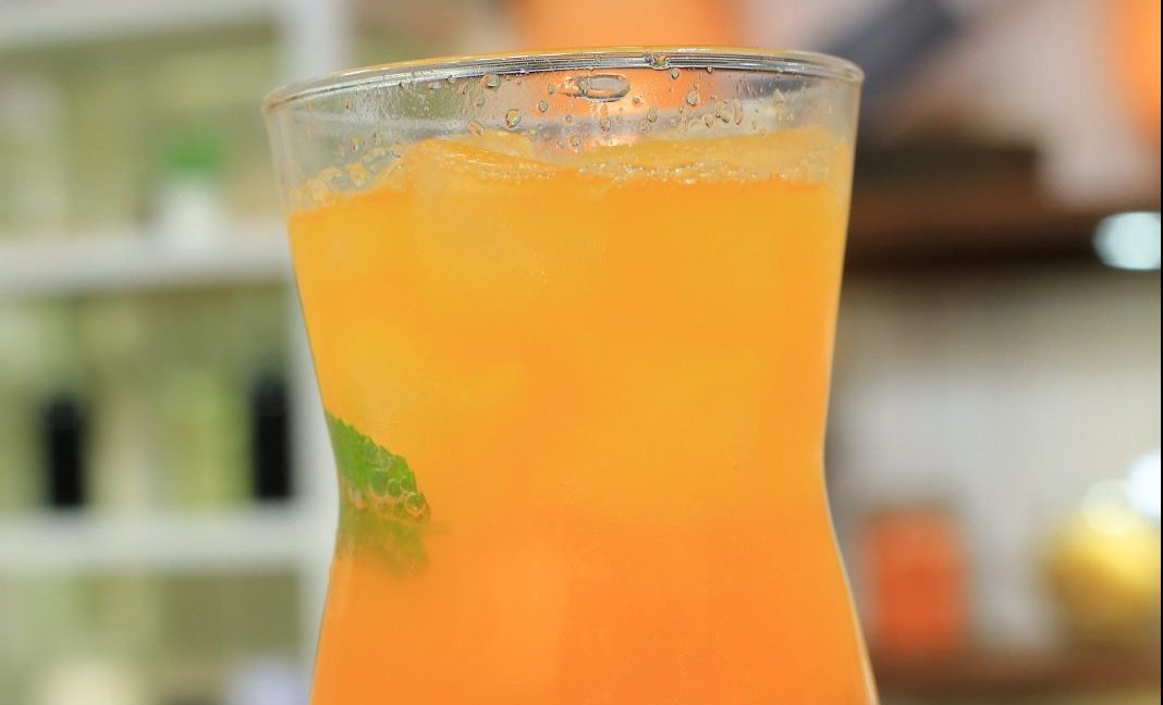 كوكتيل الأناناس بالبرتقال