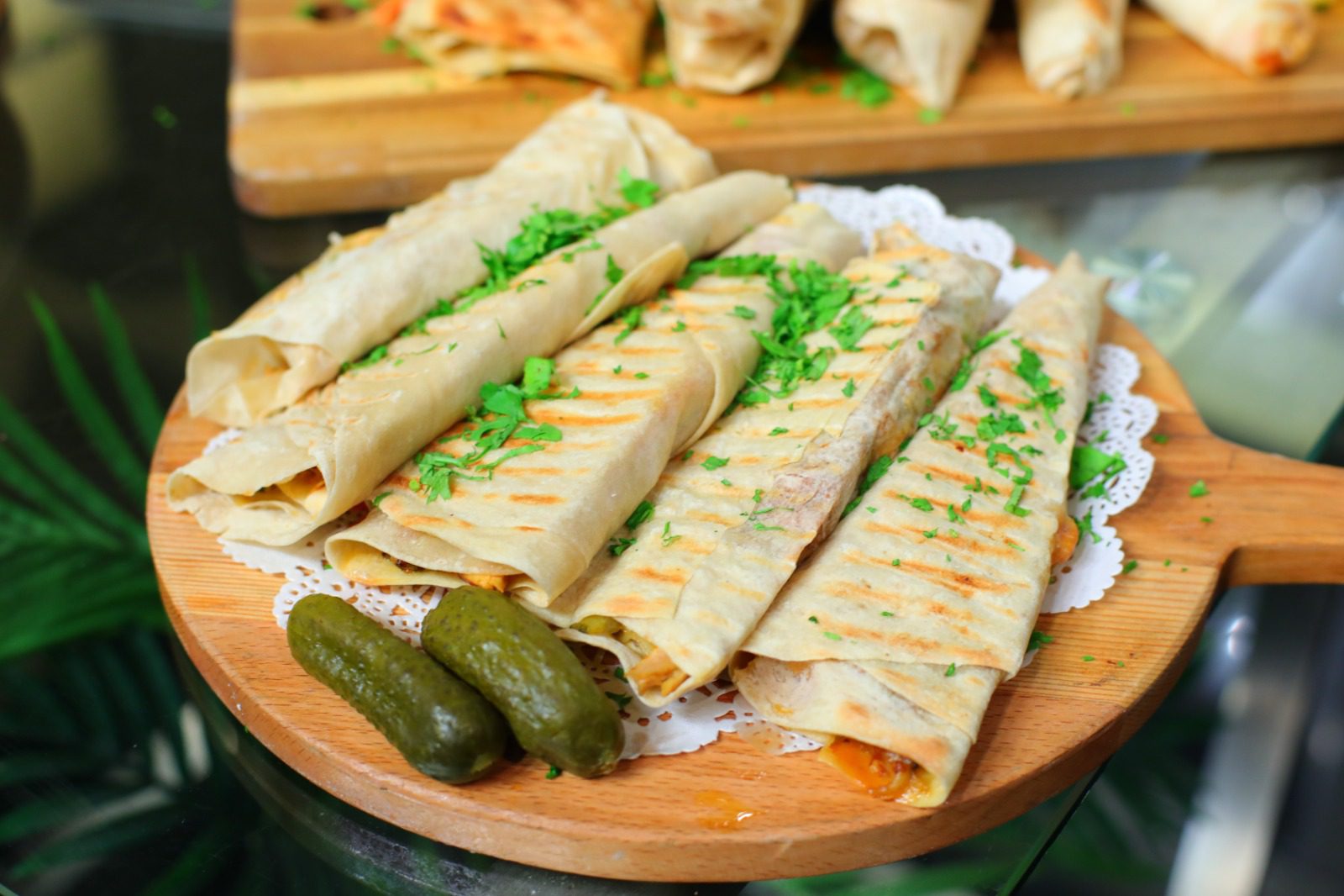 راب الدجاج بصوص الفلفل الحار