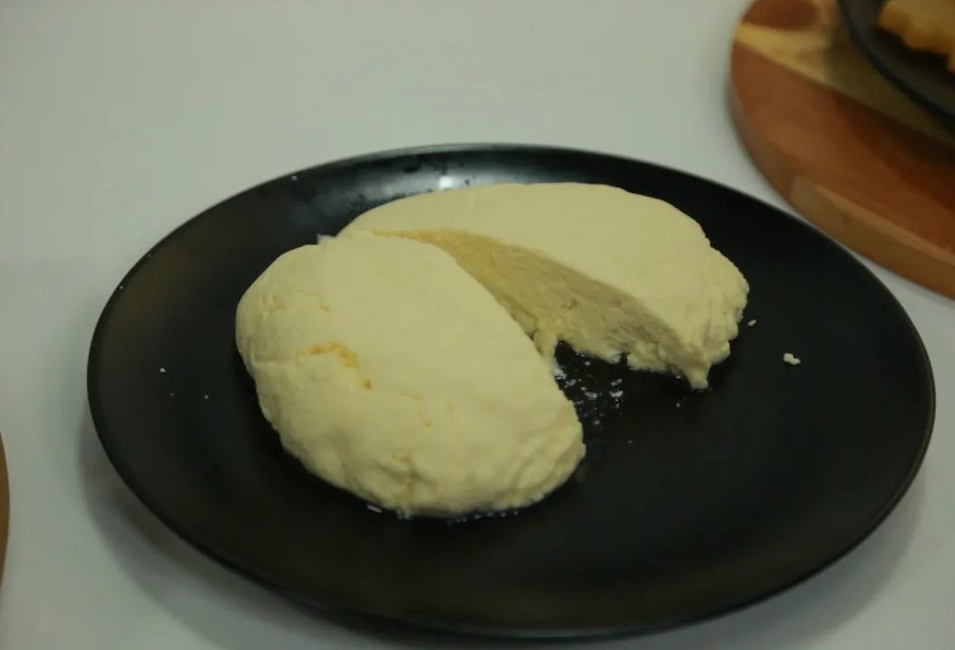 جبنة بالبيض