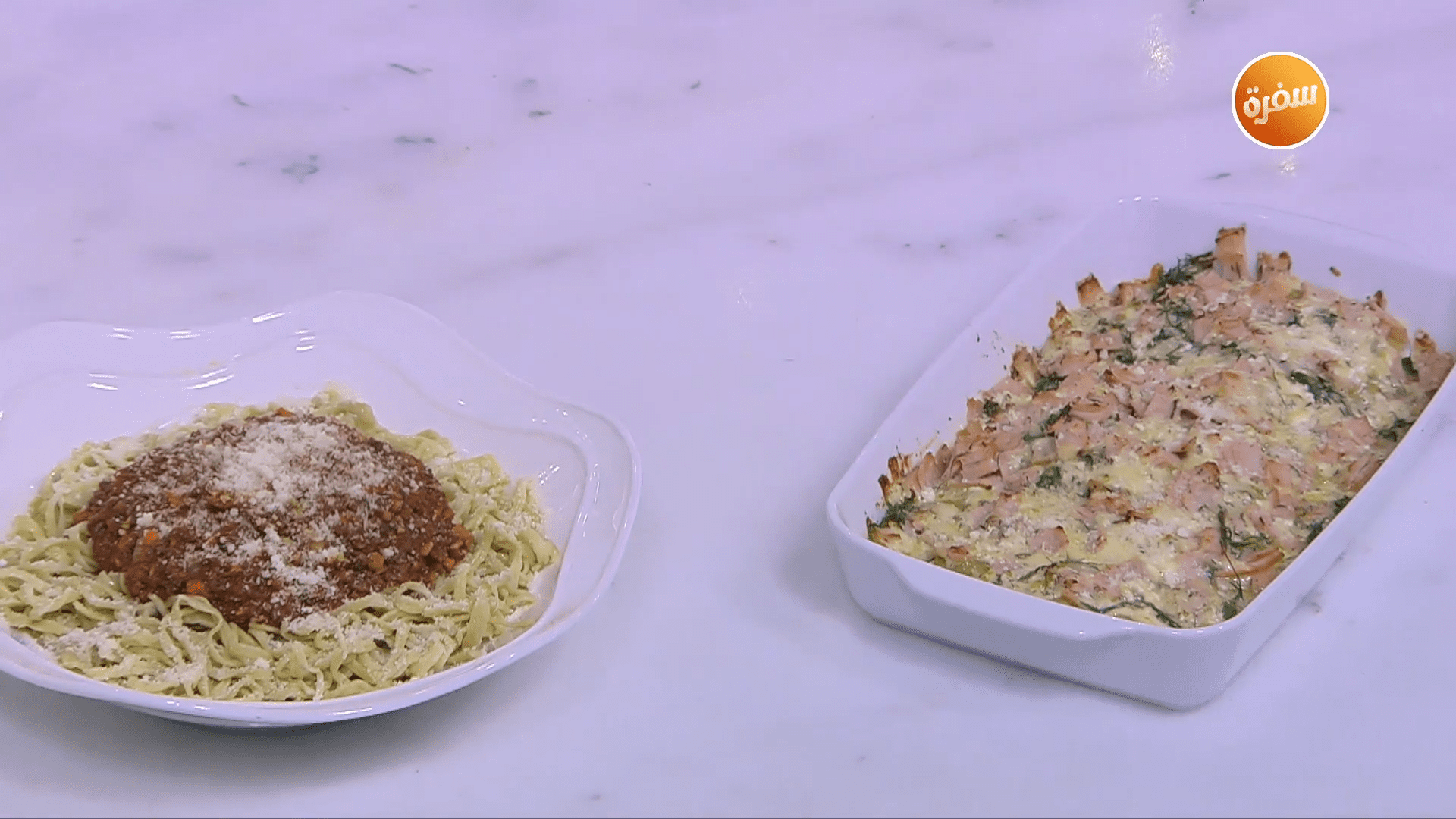 حشوة الجبن والتركي والصوص - مكرونة مع مشروم بولونيز