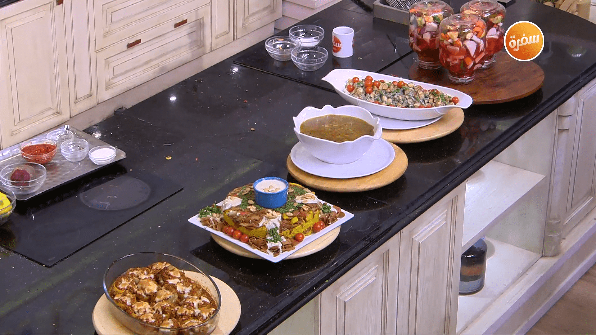 خرشوف بحشوة الدجاج - فتة شيش طاووق - شوربة فريك بالدجاج - سلطة البطاطس المقلية