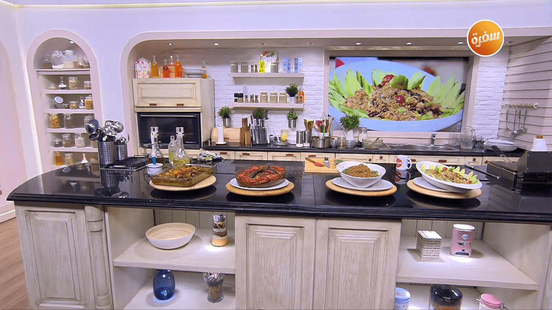 دجاج بالبطاطا و صوص الاناناس و البرتقال - صينية قشر بياض بالجمبري