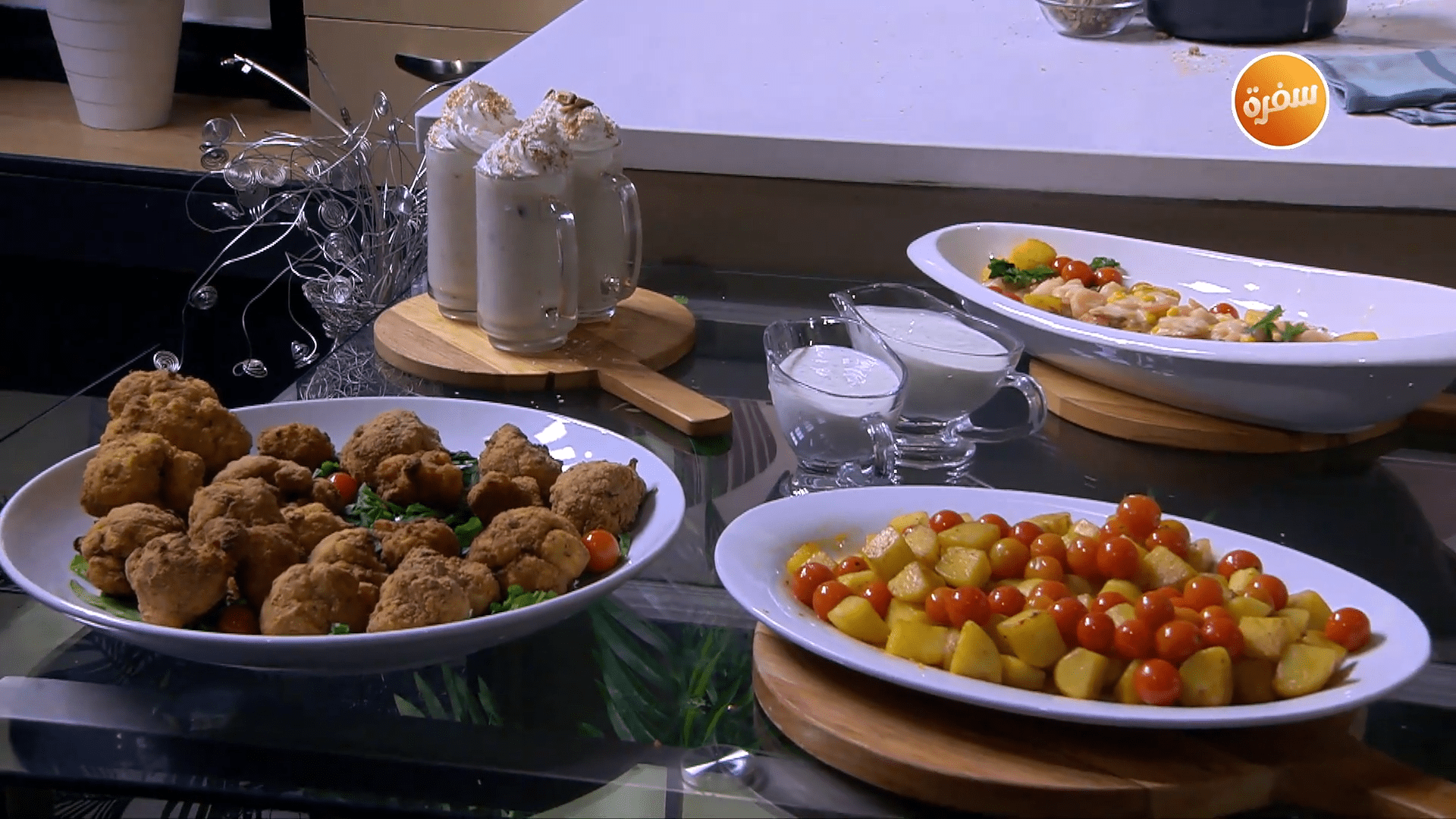 دجاج بالبطاطس - سحلب - قرنبيط بالخلطة في الفرن