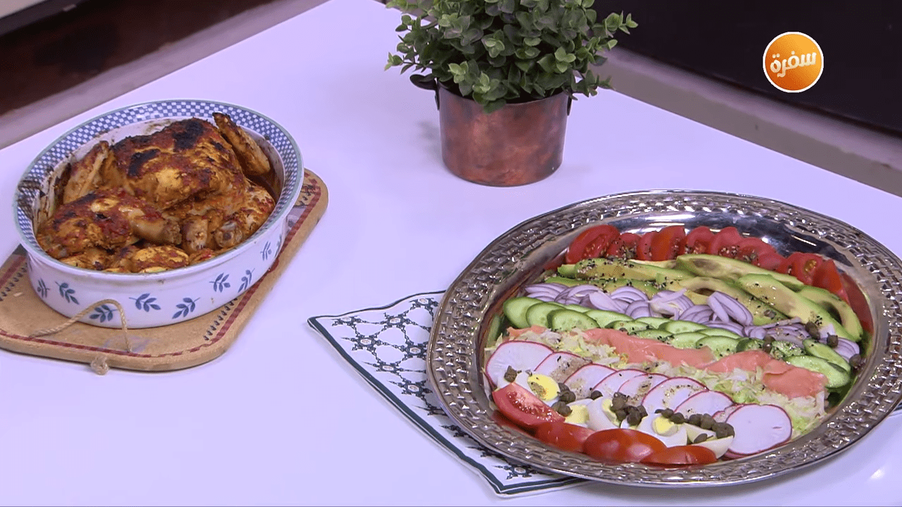 دجاج بصوص البيري بيري - سلطة متنوعة