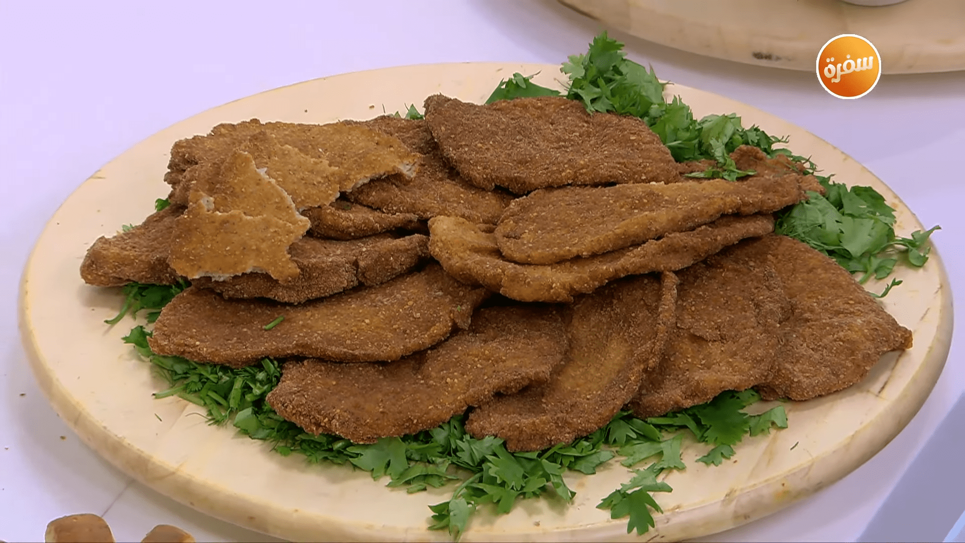 دجاج فيليه بالخضار - مكرونة بالزبدة - قراقيش - زلابية