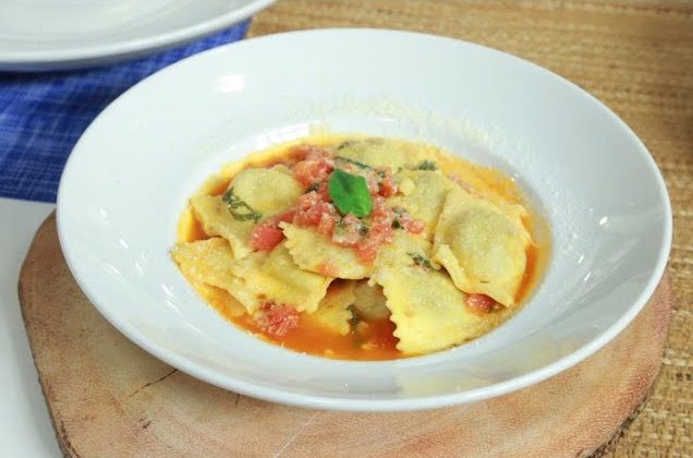 رافيولي بالصوص الأحمر