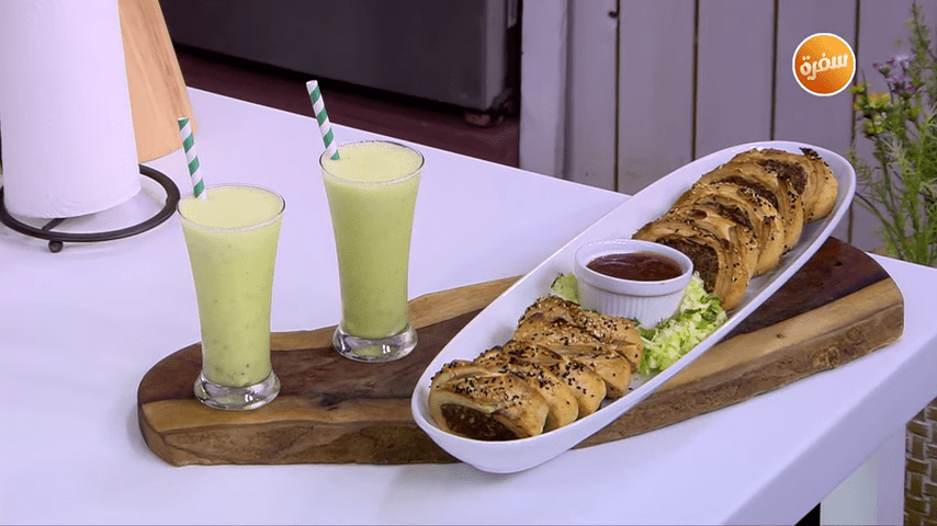 رولز اللحمة - عصير كيوي بالبرتقال