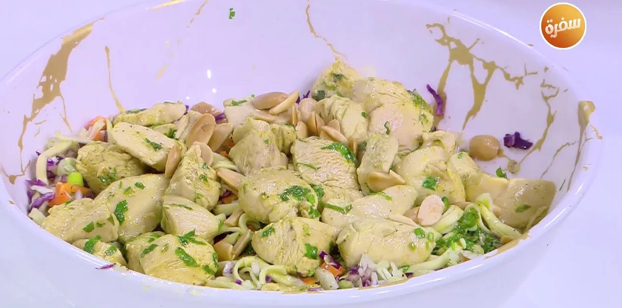 سلطة نودلز بالدجاج