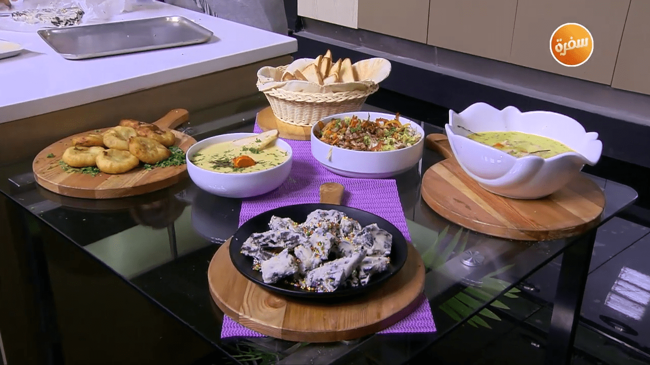 شوربة الدجاج والخضار الرستو - فادج شيكولاتة - كبيبة البطاطس