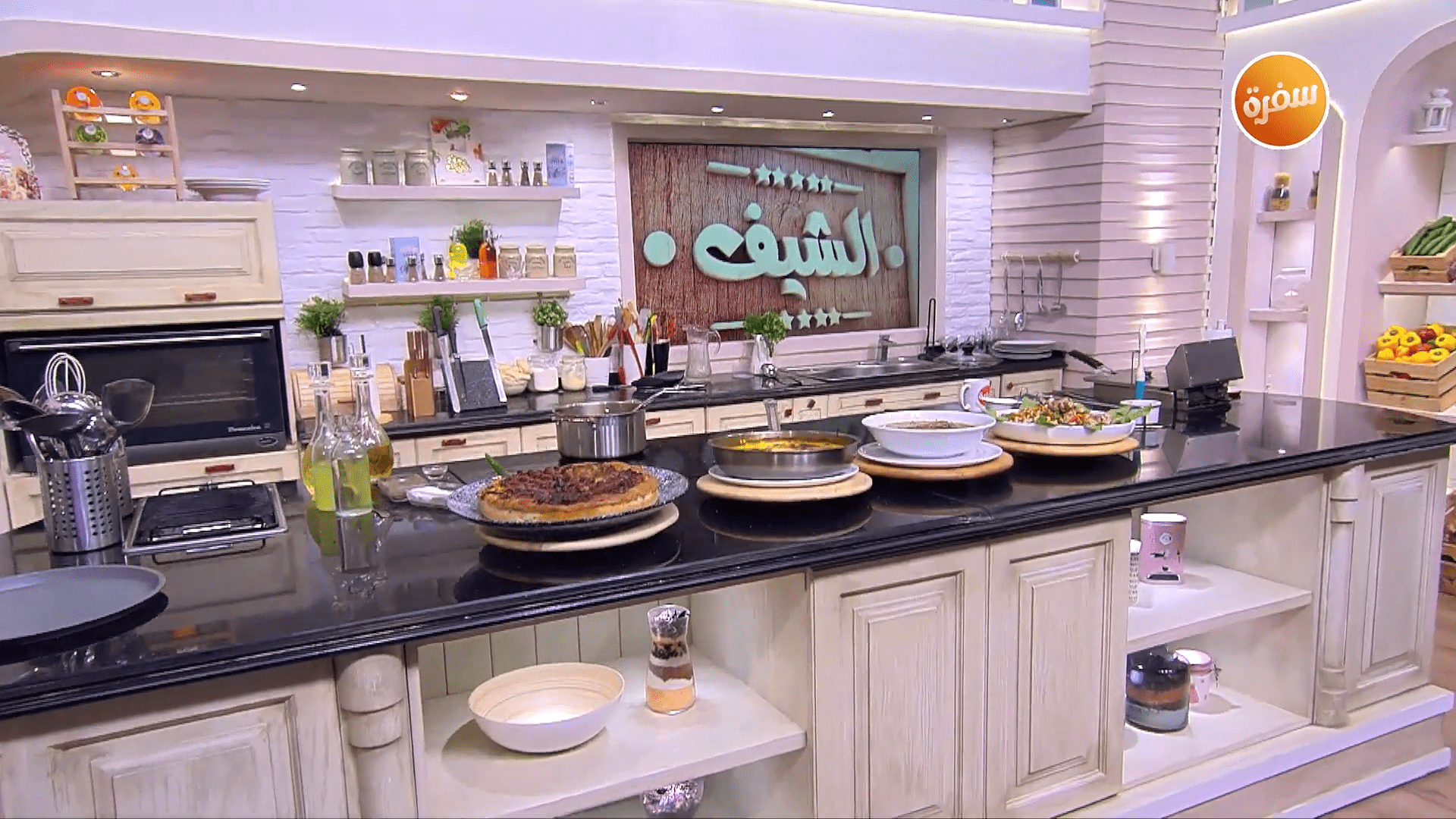 طاجن دجاج بالكريمة - شوربة لسان عصفور بالسبانخ صيامي - سلطة مشروم ودجاج