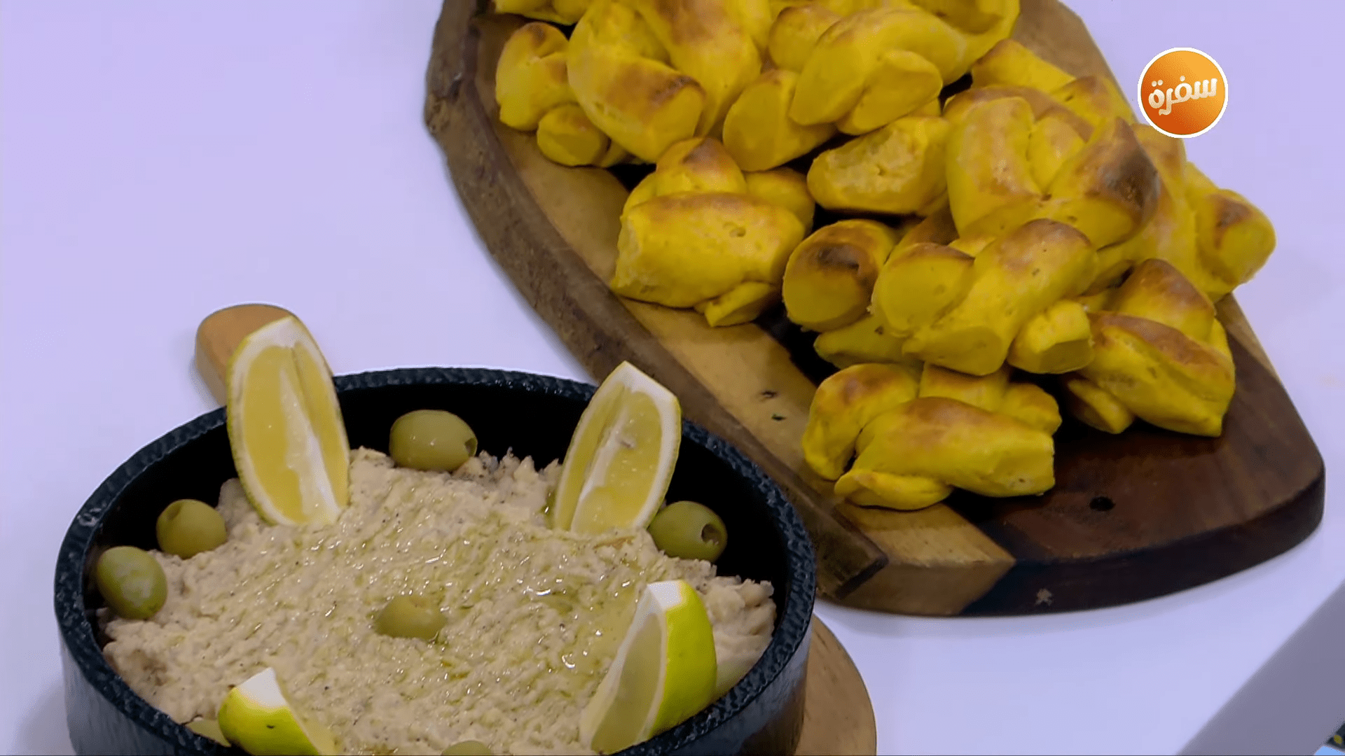 طعمية بالجبنة - معجنات البطاطا و العسل - صينية شعرية حلوة