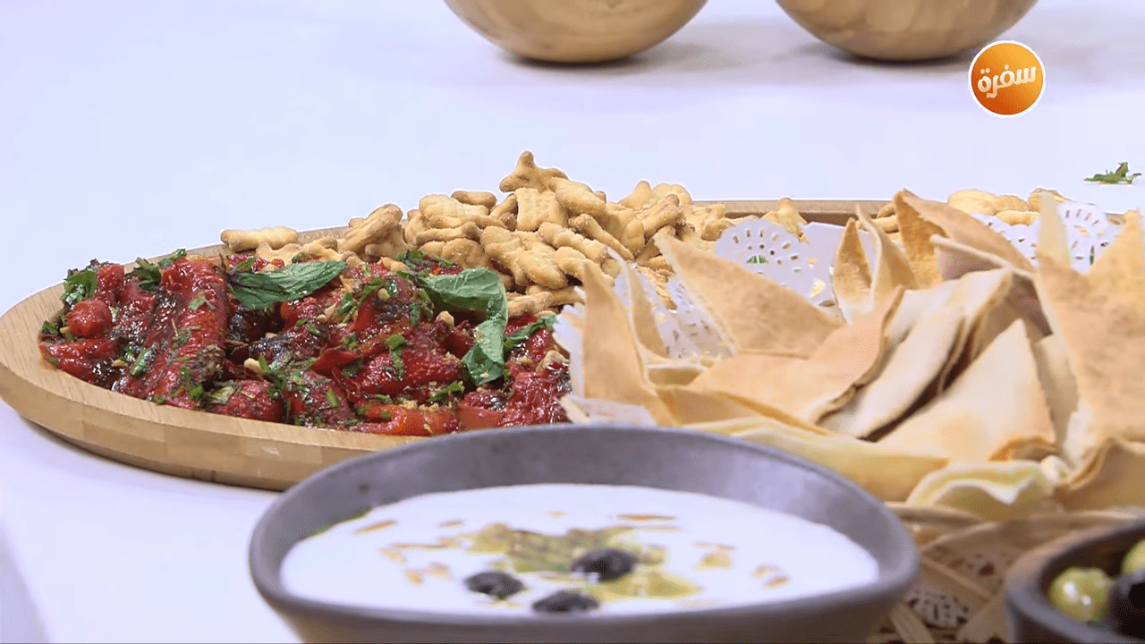 غموس الفيتا بالطماطم - غموس الفيتا بالزيتون - غموس الفيتا بالفلفل المشوي