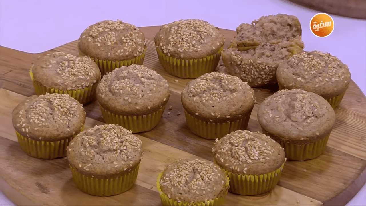 كب كيك جبنة بيضاء وكمون - كب كيك تمر وقرفة - كب كيك بالجبنة واللانشون