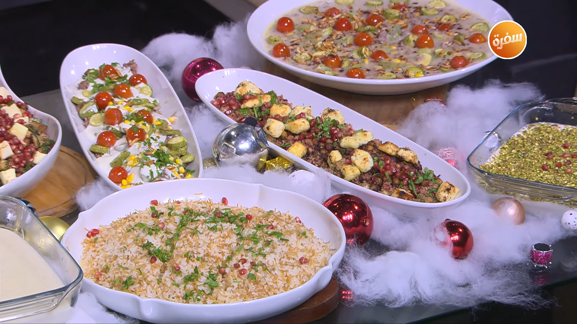 كوسة باللحم و الزبادي - سلطة الحلوم و الزعتر - ليالي لبنان