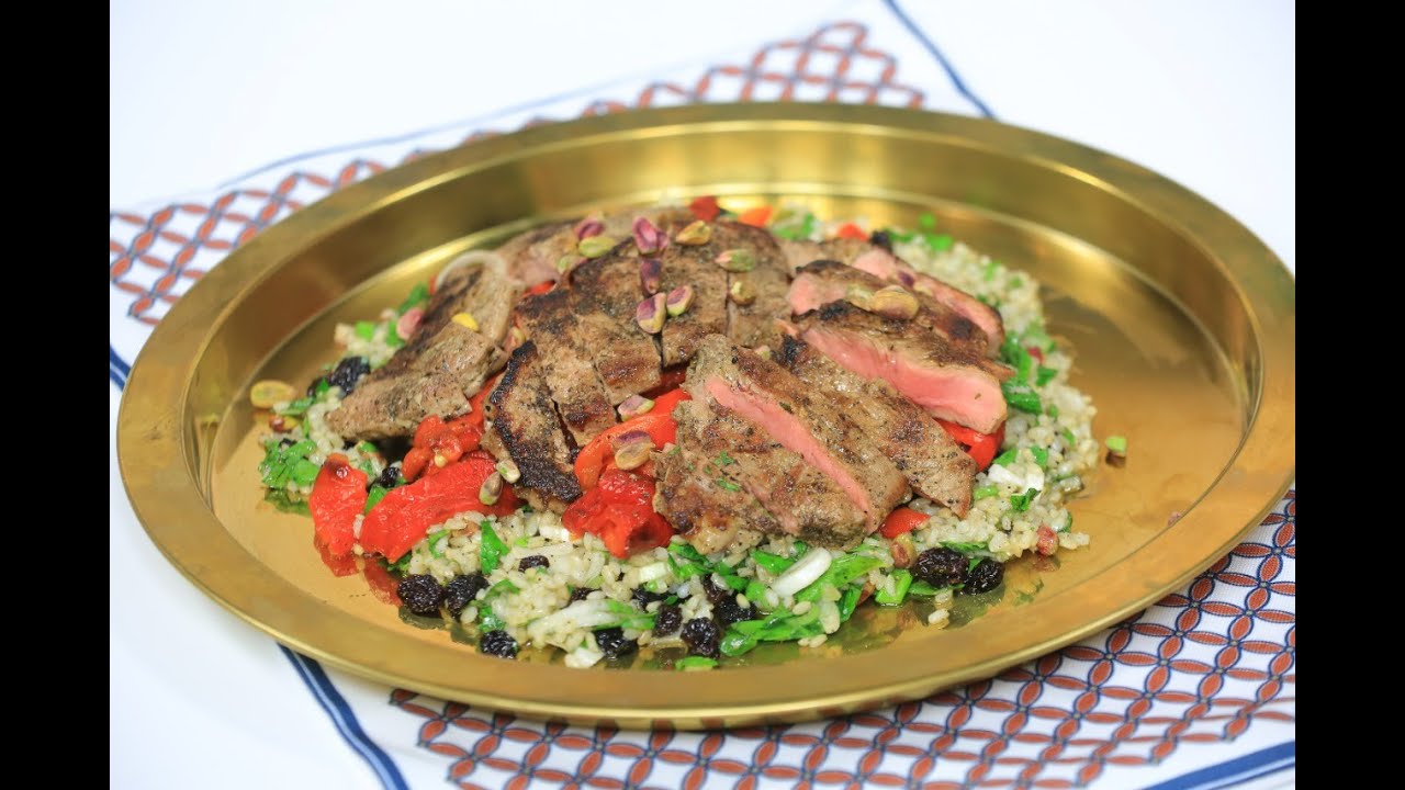 لحم مشوي مع تبولة الأرز