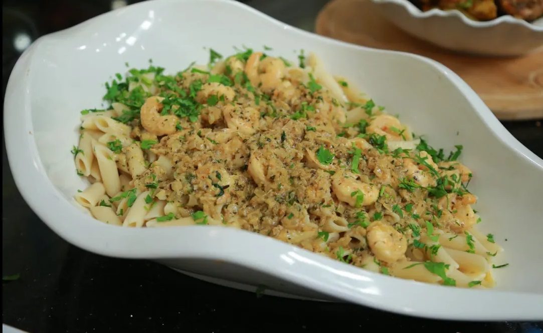 مكرونة بالجمبري والكريمة