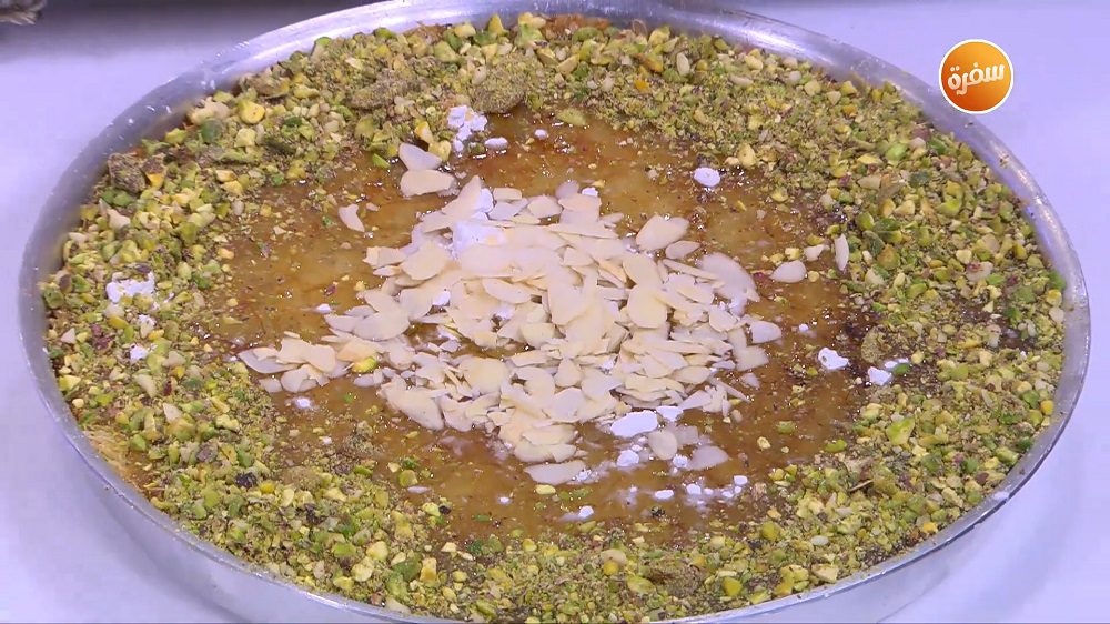 كنافة بالعجوة