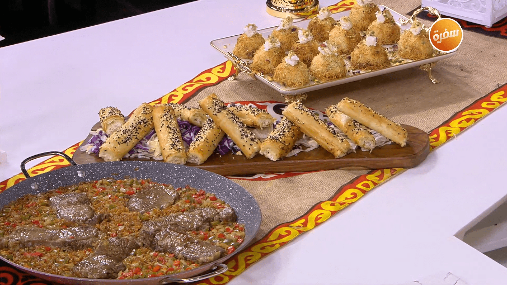 رول الجلاش بالجبنة الفيتا - لسان عصفور مع الستيك - ميني كنافة بالمكسرات