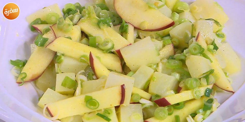 سلطة بطاطس بالتفاح