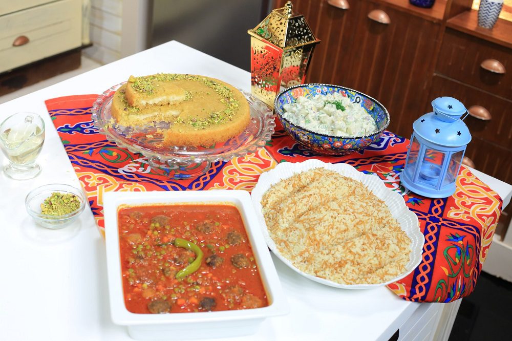 طاجن داوود باشا - سلطة بطاطس - كنافة بالكريمة