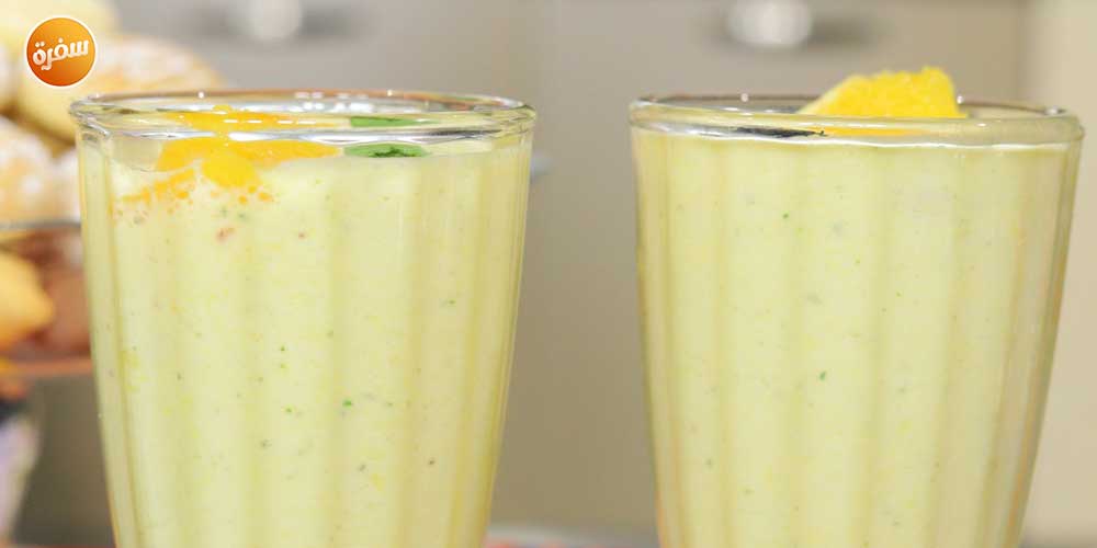 ميلك شيك برتقال بالموز