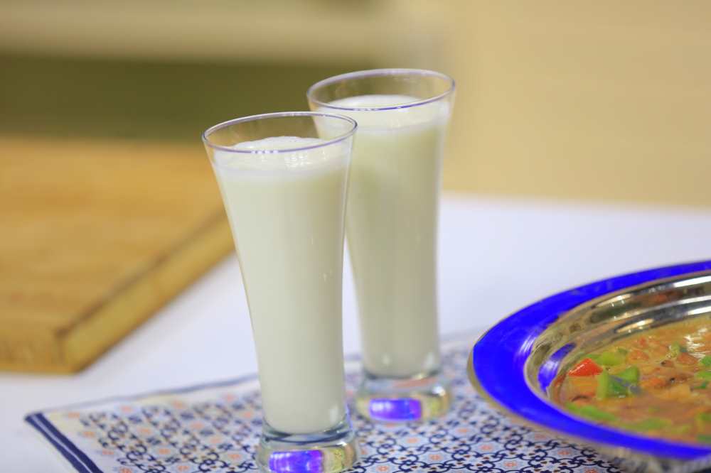 زبادي بالعسل في الخلاط