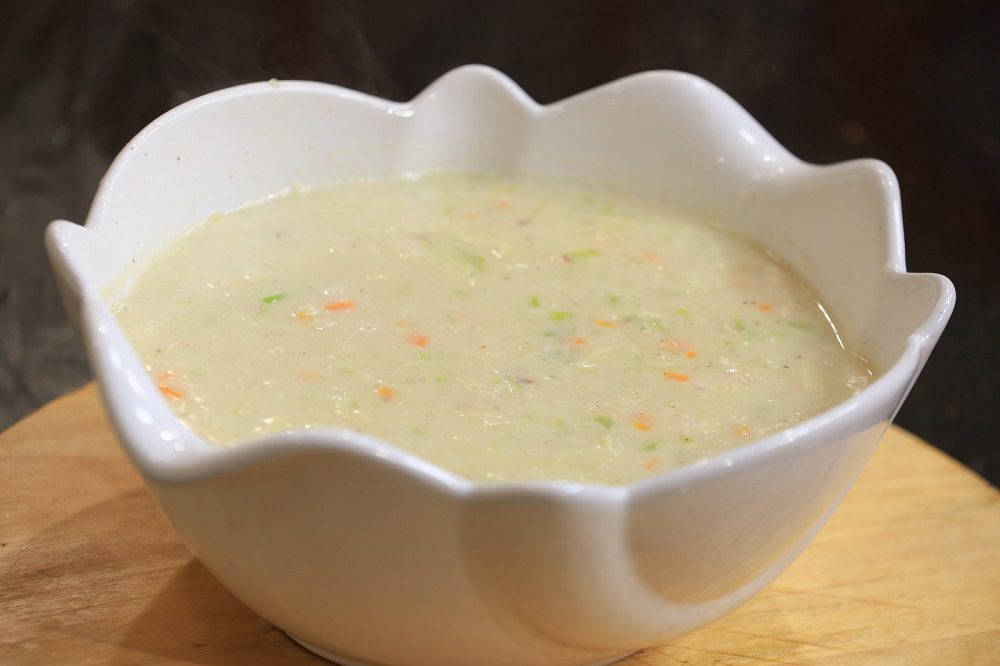شوربة بطاطس بالدجاج والكريمة