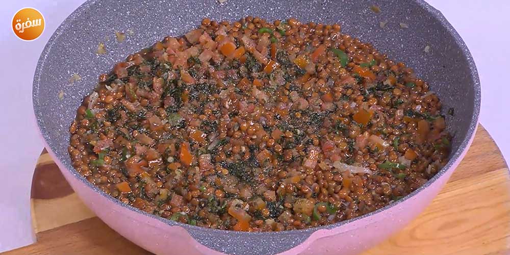 عدس مدمس بالتقلية