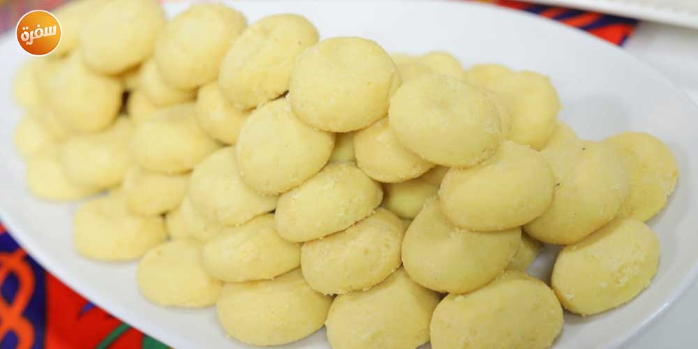 غريبة ناعمة