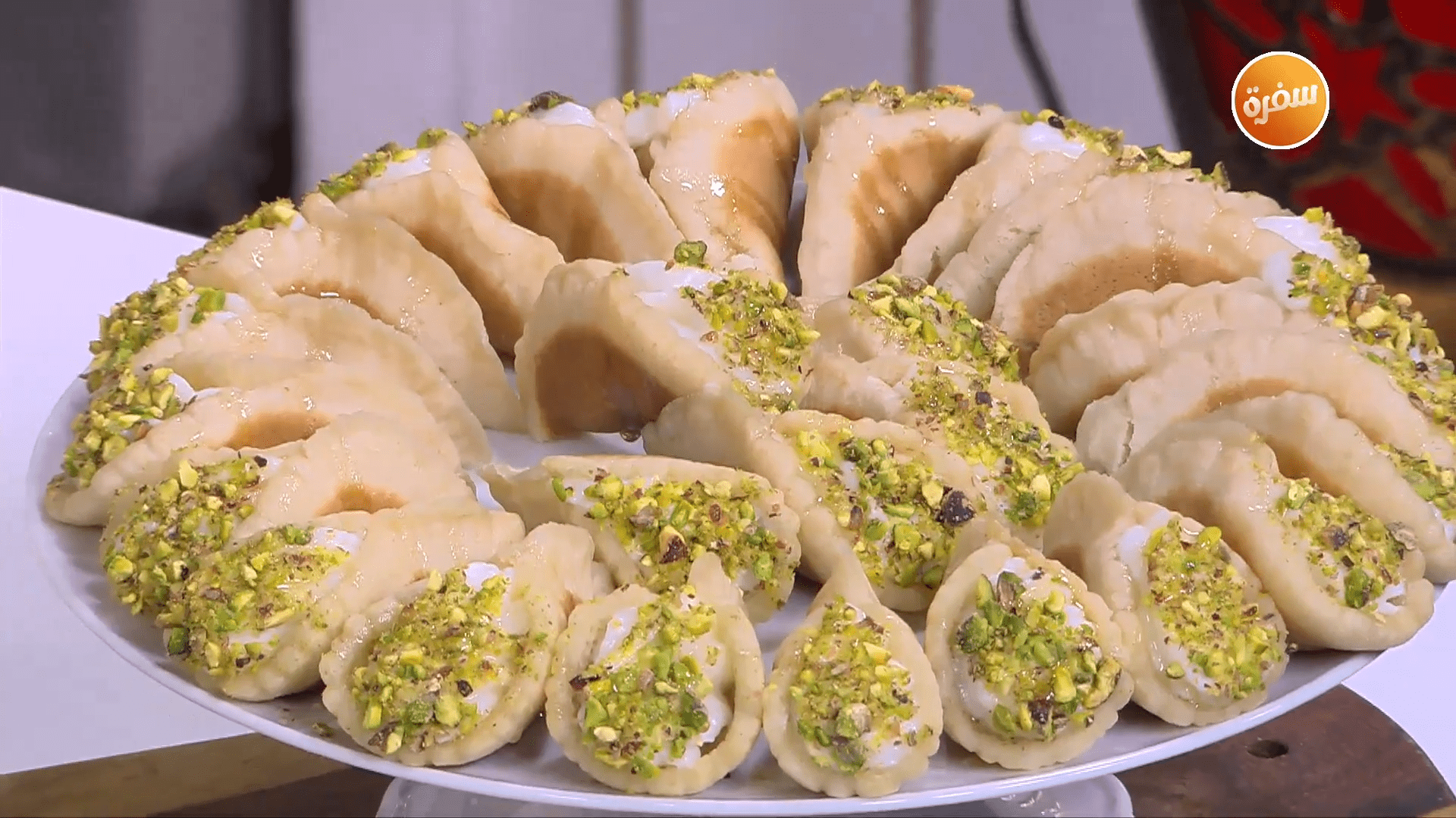 قطايف بالقشطة