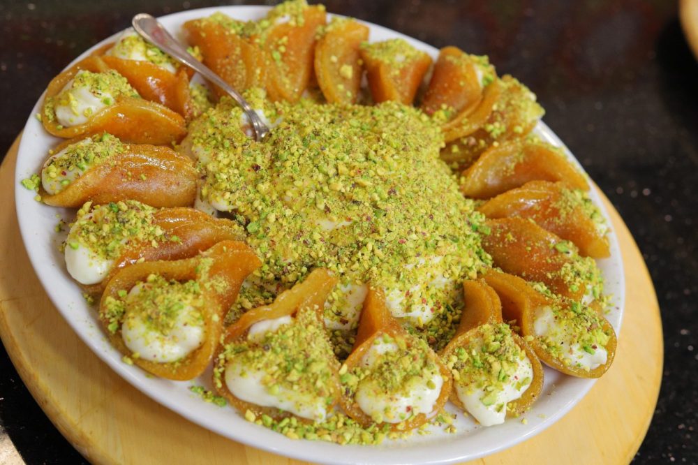 قطايف بالقشطة الكدابة