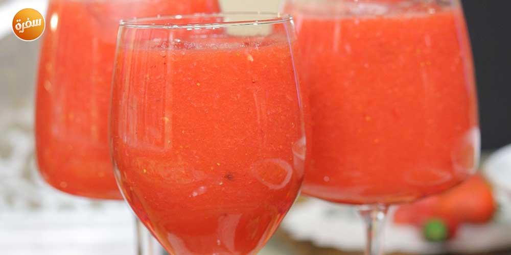 كوكتيل بطيخ وفراولة