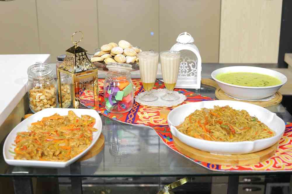 مكرونة بالدجاج - شوربة القرع - مشروب زبادي بالخوخ