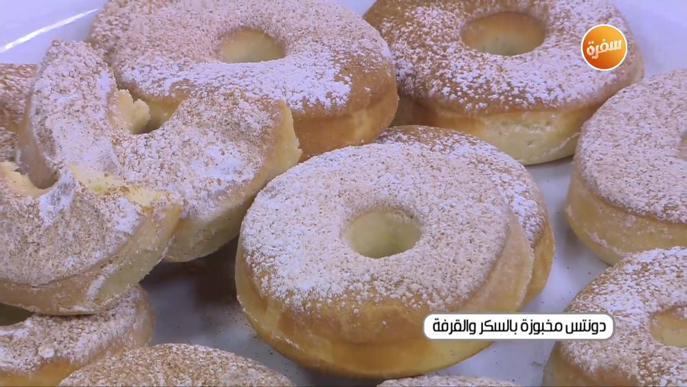 دونتس مخبوزة بالسكر و القرفة