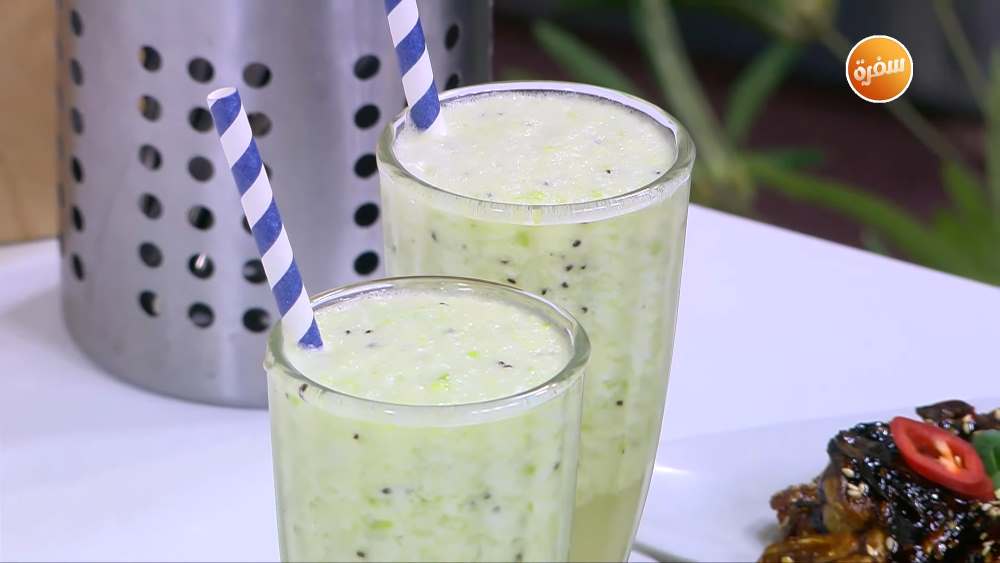 سموذي كيوي بالتفاح الأخضر